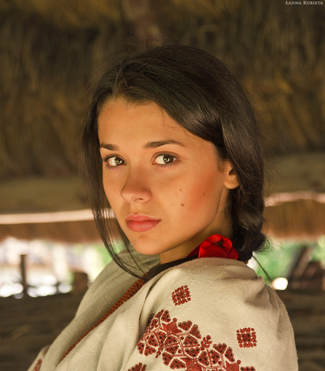 Girls in Slavic costumes in Heuzhou