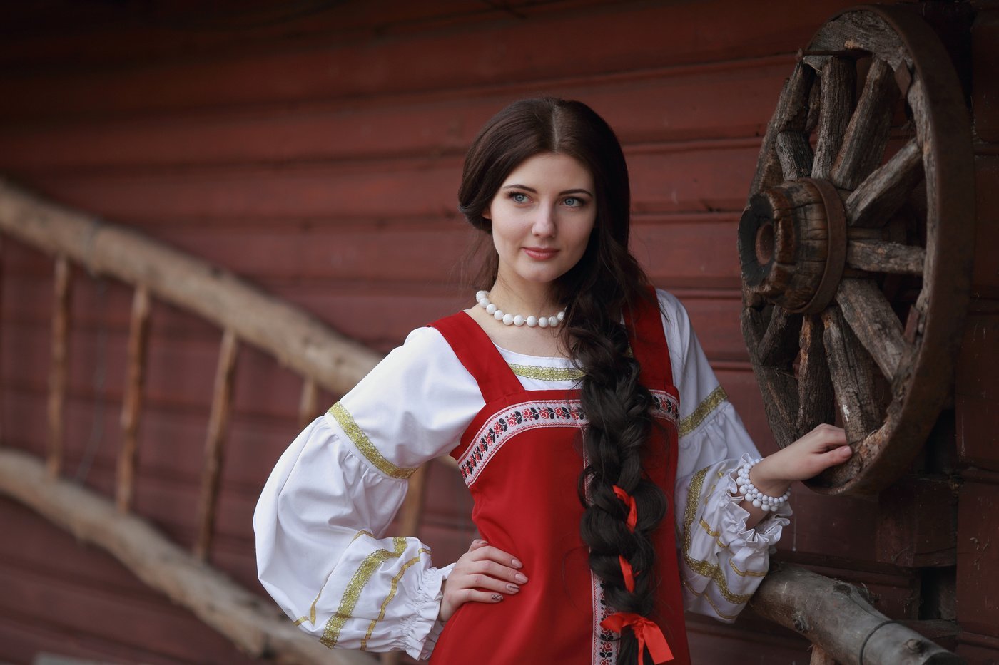 Girls in Slavic costumes in Heuzhou