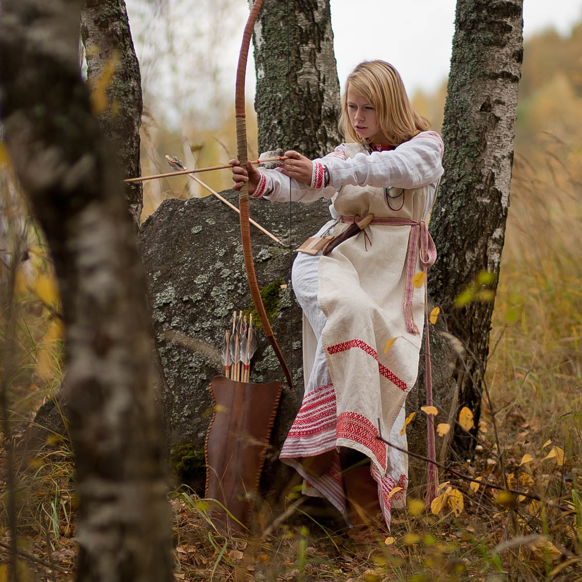 Sexy photo Girls in Slavic costumes in Heuzhou